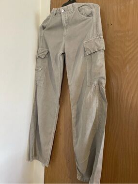 Zara Beige Women's Cargo Pants with Utility Pockets
